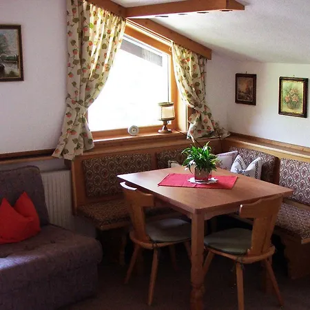 Gasthof Haus Vasul St. Anton am Arlberg