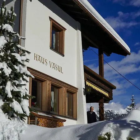 بيت ضيافة Haus Vasul 3*