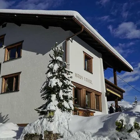 بيت ضيافة Haus Vasul 3*