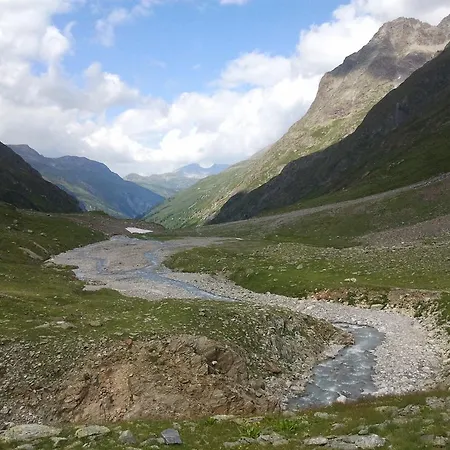 Haus Vasul ゲストハウス