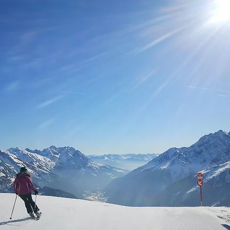 ゲストハウス Haus Vasul 3*